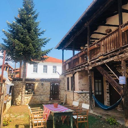 Hotel Χαγιάτι Psarades Esterno foto